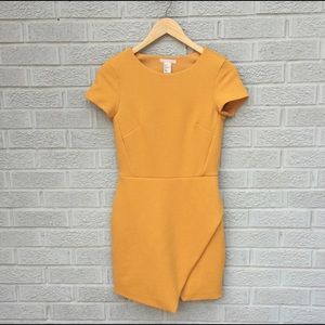 H&M Cap-Sleeved Textured Dress - Size 6
